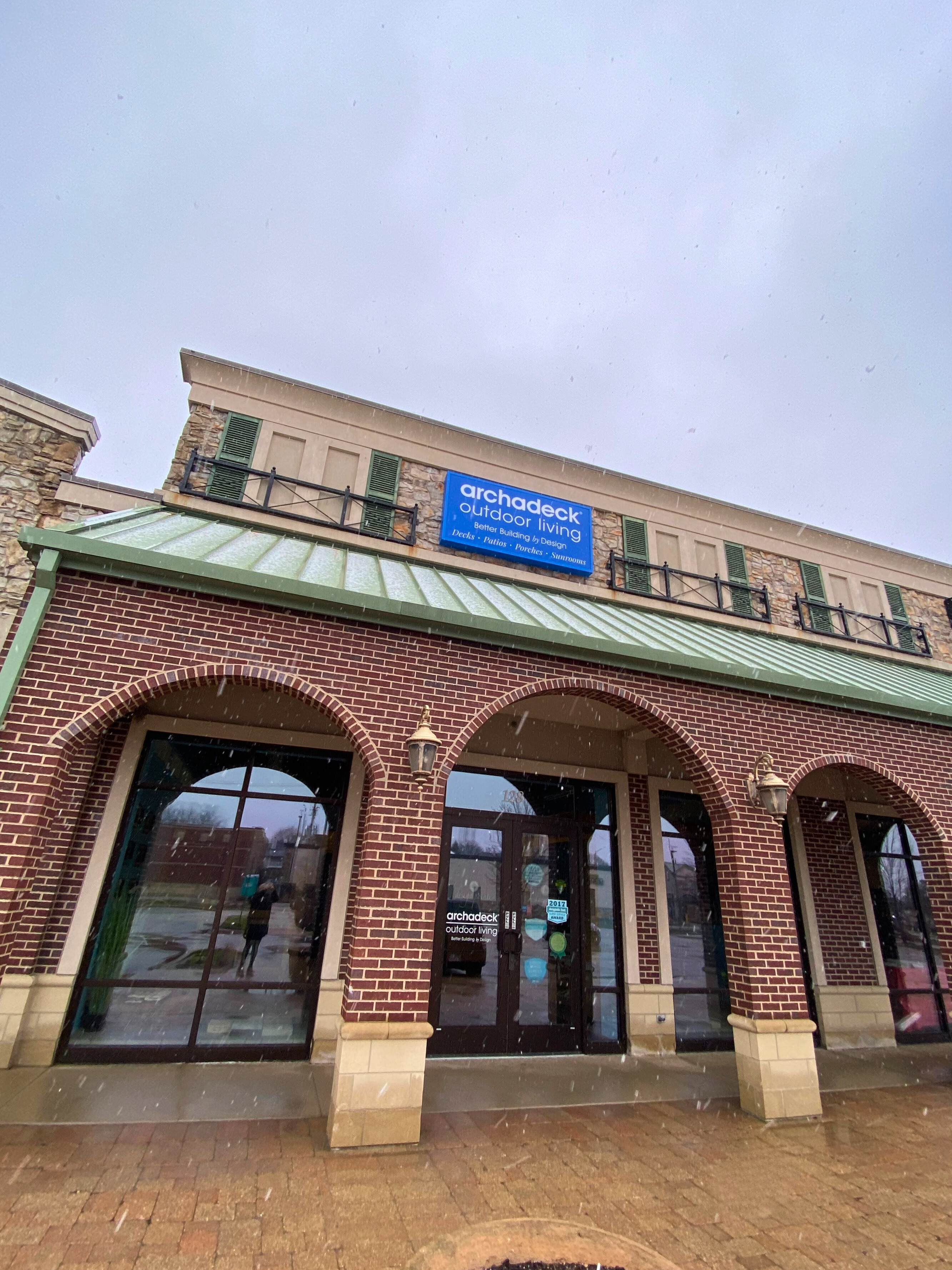 Outside view of the Archadeck of Chicagoland Naperville Design Center